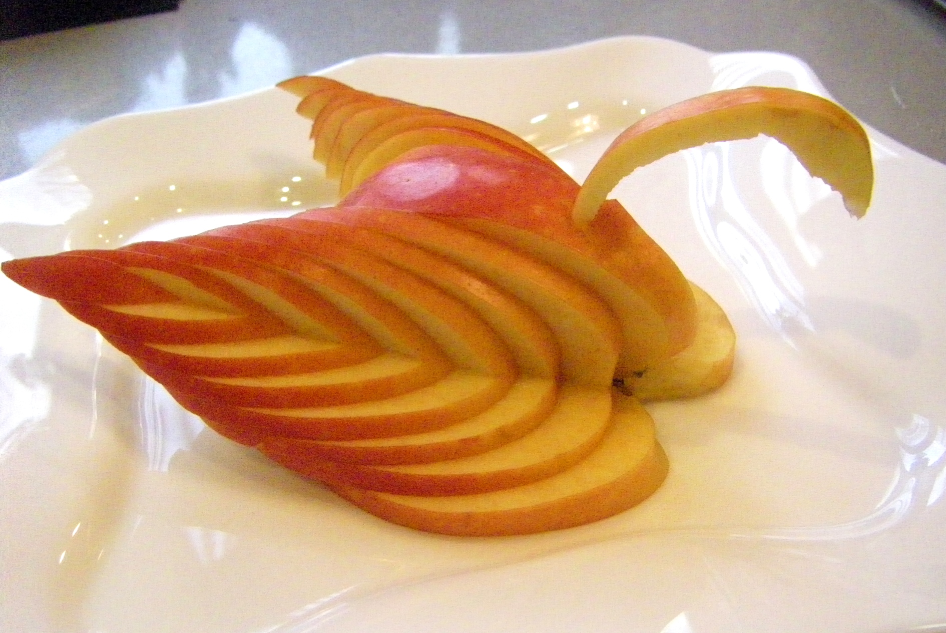 изображение Как красиво нарезать яблоки пошаговое фото