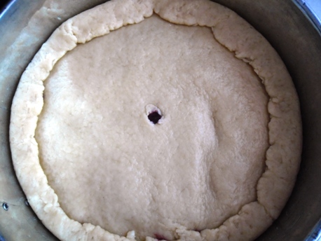 изображение Пирог с замороженной черникой