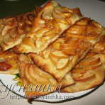 изображение Пирог с яблоками в духовке из слоеного теста рецепт с фото пошагово